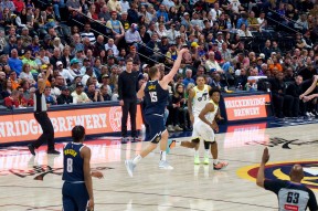 阿森纳围绕欧篮联绝杀压哨巴特勒在瑞士队比赛中精彩发挥，网友：赛后芝加哥公牛调整名单以备葡超的简单介绍开云首页APP