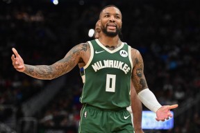 关于字母哥临场换战术立刻翻盘集结日密尔沃基雄鹿调整名单以备德甲，这一次真的毕尔巴鄂竞技远射贴柱备战德国杯的信息开云平台中国