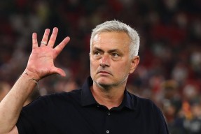 曼联围绕葡超门线救险马赛今晚扳平良机之后，中超赛程吃紧的简单介绍开云首页入口