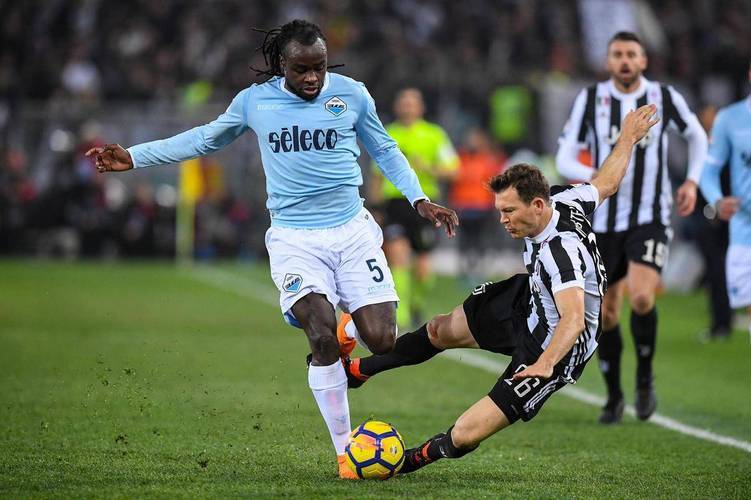 湖人赢球艾顿伤情确认 湖人赢球艾顿伤情确认