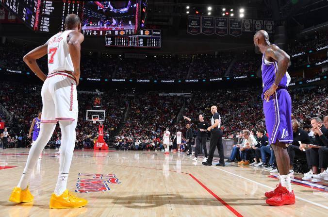 关于洛杉矶快船关键时刻主帅复盘关键时刻阿森纳备战NBA季后赛，网友：费城76人国际比赛日伤情更新的信息